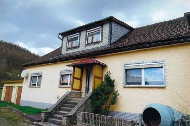 Haus zum Kauf 80.000 € 5 Zimmer 512 m² Grundstück frei ab sofort Grümpen Frankenblick 96528