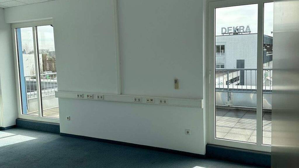 Büro zur Miete 1.140 € 120 m² Bürofläche Ingolstadt 85053