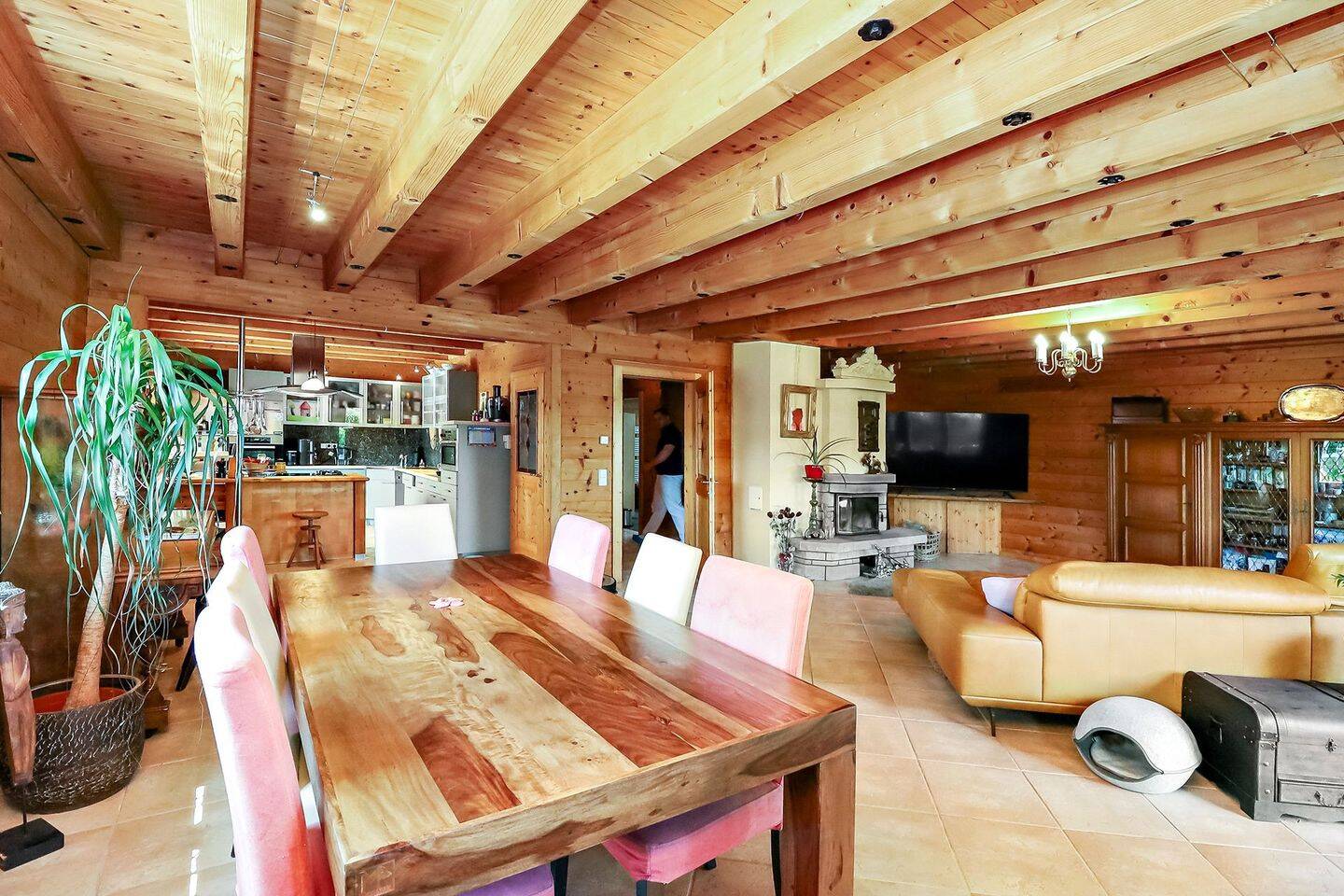 Property thumbnail 5