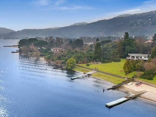 Villa zum Kauf 7.000.000 € 10 Zimmer 350 m² 8.460 m² Grundstück Seeblick Lesa 28040