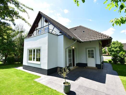 Einfamilienhaus zum Kauf provisionsfrei 285.000 € 6 Zimmer 150 m² 388 m² Grundstück Am Kellerborn 1-521 Cochem 56814