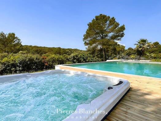 Haus zum Kauf 1.590.000 € 300 m² 3.416 m² Grundstück Alouette Nîmes 30900
