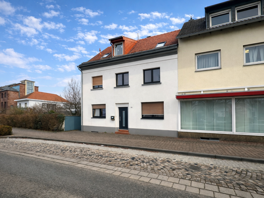 Mehrfamilienhaus zum Kauf 340.000 € 8 Zimmer 240 m² 158 m² Grundstück frei ab sofort Ensdorf 66806