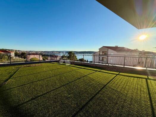 Wohnung zum Kauf 245.000 € 2 Zimmer 44 m² Saldun, Trogir Trogir