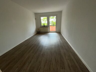 Wohnung zur Miete 249 € 1 Zimmer 32 m² 1. Geschoss Dortmunder Straße 3 Neuplanitz 552 Zwickau 08062