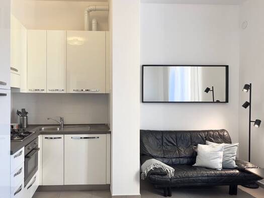 Wohnung zur Miete 690 € 2 Zimmer 45 m² 2. Geschoss frei ab sofort Laveno 21014