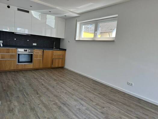 Terrassenwohnung zur Miete 640 € 2 Zimmer 61 m² Geschoss EG/3 frei ab sofort Kellergasse 1 Münchaurach Aurachtal 91086