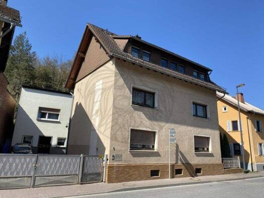 Einfamilienhaus zum Kauf 249.000 € 8 Zimmer 239 m² 882 m² Grundstück Rückershausen Aarbergen 65326