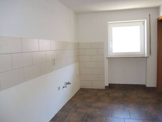 Wohnung zur Miete 570 € 3 Zimmer 84 m² 2. Geschoss frei ab sofort Unterhainstr. 11 Bad Brückenau 97769