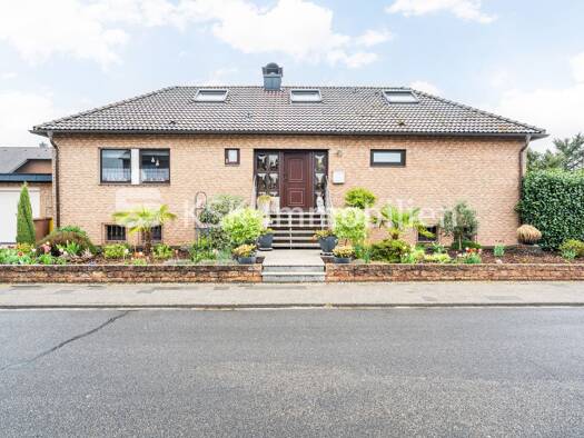 Bungalow zum Kauf 335.000 € 3 Zimmer 131 m² 652 m² Grundstück Zülpich 53909