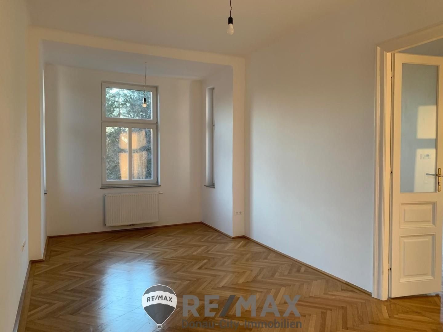 Wohnung zur Miete 1.309,09 € 4 Zimmer 147,8 m²<br/>Wohnfläche 1.<br/>Geschoss 01.11.2024<br/>Verfügbarkeit Stockerau 2000