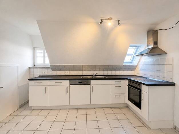 Wohnung zur Miete 850 € 2,5 Zimmer 75 m² 2. Geschoss Schorndorf 73614
