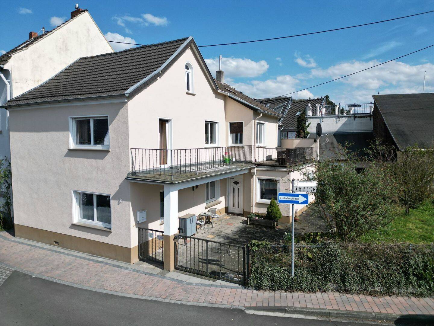 Einfamilienhaus zum Kauf - Ansicht 2