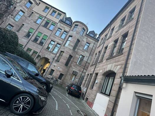 Wohnung zur Miete 1.200 € 3 Zimmer 105 m² Geschoss 2/4 frei ab sofort Fürther Straße 4 Rosenau Nürnberg 90429