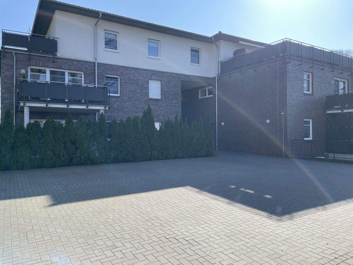 Immobilie in Hude (Oldenburg) - Traumhaftes Penthouse mit Tiefgaragenstellplatz | Hude - Bild 1
