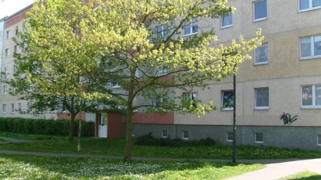Wohnung zur Miete 260 € 3 Zimmer 55,1 m² 4. Geschoss Hufeisenstr. 30 Reitbahnviertel Neubrandenburg 17034
