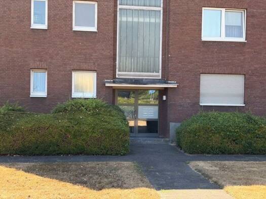 Wohnung zur Miete 550 € 2 Zimmer 70,4 m² frei ab 01.11.2026 Hochstraß Moers 47443