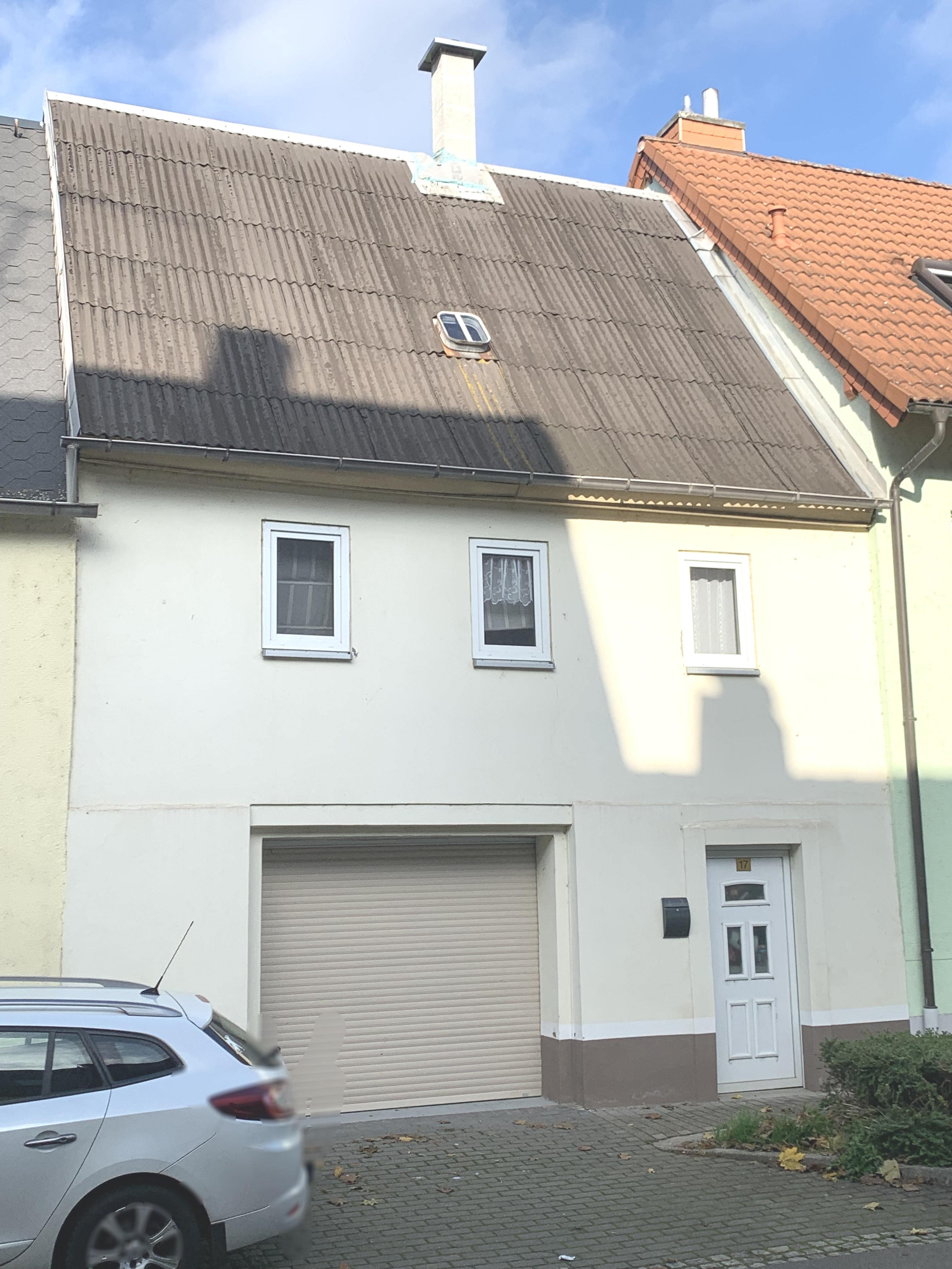 Reihenmittelhaus zum Kauf provisionsfrei 42.000 € 2 Zimmer 60 m²<br/>Wohnfläche 280 m²<br/>Grundstück Roßwein Roßwein 04741