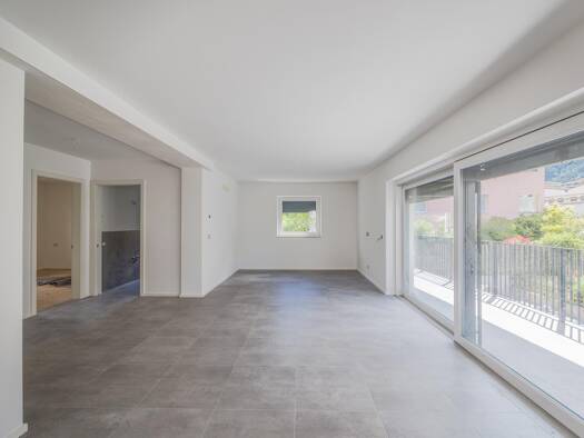 Terrassenwohnung zum Kauf - Erstbezug 445.000 € 3 Zimmer 135 m² 1. Geschoss frei ab sofort Bahnhofstraße Naturns