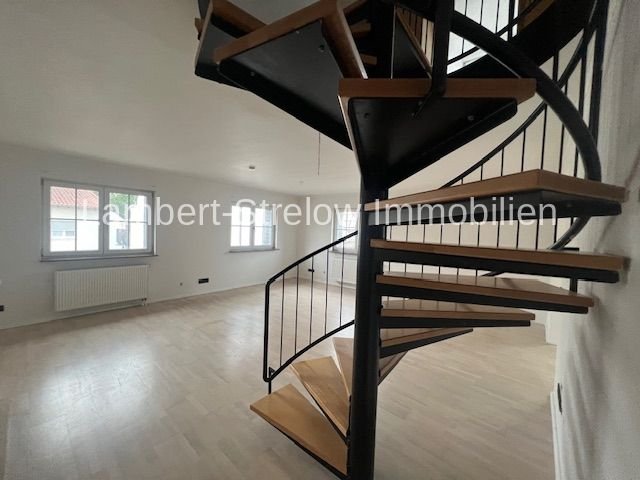 Einfamilienhaus zur Miete 2.400 € 6,5 Zimmer 182 m²<br/>Wohnfläche 200 m²<br/>Grundstück Erbach Eltville am Rhein / Erbach (Rheingau) 65346