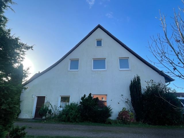 Doppelhaushälfte zum Kauf 229.000 € 6 Zimmer 150,1 m²<br/>Wohnfläche 148 m²<br/>Grundstück ab sofort<br/>Verfügbarkeit Pollhagen 31718