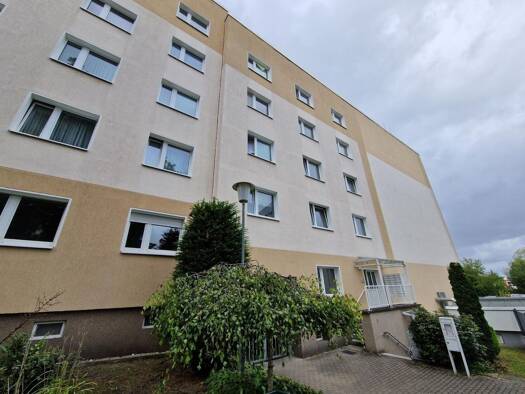 Wohnung zur Miete 289 € 2 Zimmer 37,6 m² 3. Geschoss Bernhard-Kellermann-Str. 5 Leipziger Str. Magdeburg 39120
