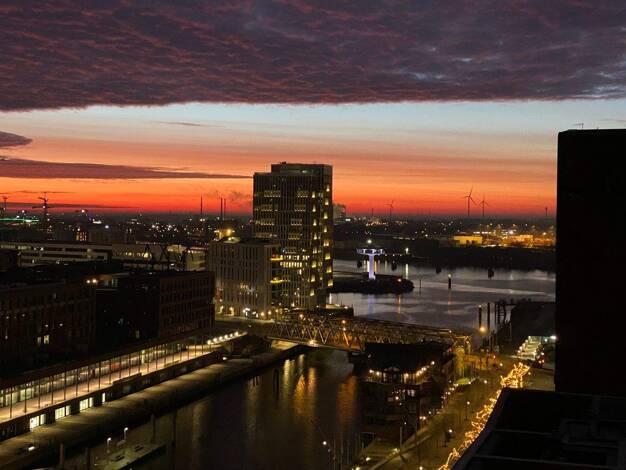 Wohnung zur Miete 2.791 € 3 Zimmer 117,3 m² 10. Geschoss HafenCity Hamburg, HafenCity 20457