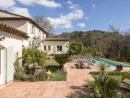 Einfamilienhaus zum Kauf 2.200.000 € 8 Zimmer 251,1 m² 12.000 m² Grundstück GRASSE 06130