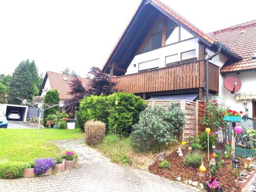 Wohnung zum Kauf 150.000 € 2 Zimmer 64,5 m² frei ab 01.01.2026 Neukirchen 92259