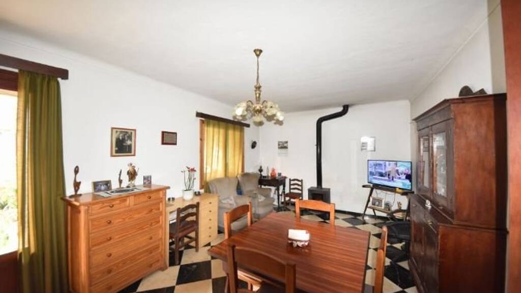 Haus zum Kauf 622.000 € 10 Zimmer 424 m² 202 m² Grundstück Arta