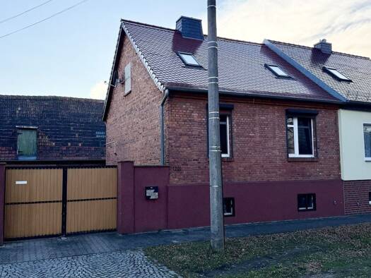 Doppelhaushälfte zum Kauf provisionsfrei 190.000 € 4 Zimmer 90 m² 1.200 m² Grundstück Waldersee Dessau-Roßlau 06844