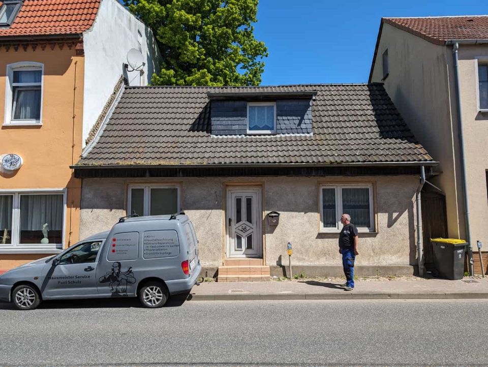 Haus zur Miete 100 € 4 Zimmer 100 m²<br/>Wohnfläche 242 m²<br/>Grundstück Golchen Brüel 19412