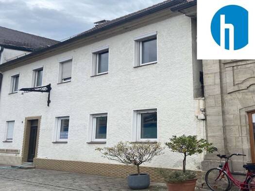Mehrfamilienhaus zum Kauf 398.000 € 8 Zimmer 200 m² 179 m² Grundstück Forchheim Forchheim 91301