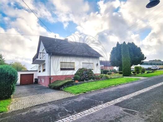 Einfamilienhaus zum Kauf 189.000 € 5 Zimmer 124 m² 864 m² Grundstück Hellenhahn-Schellenberg 56479