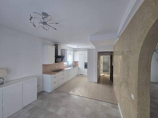 Einfamilienhaus zum Kauf 469.000 € 6 Zimmer 230 m² 280 m² Grundstück frei ab sofort Tuttlingen Tuttlingen 78532