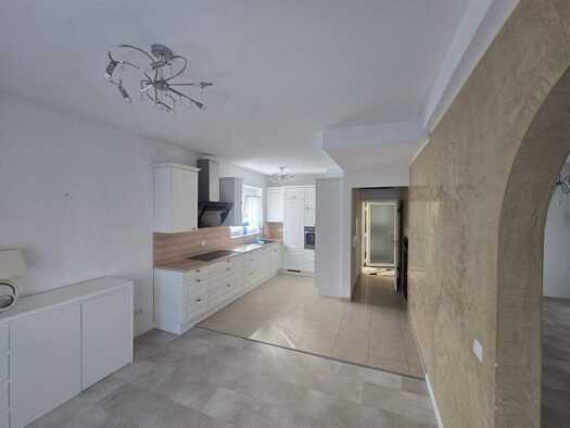 Einfamilienhaus zum Kauf 469.000 € 6 Zimmer 230 m² 280 m² Grundstück frei ab sofort Tuttlingen Tuttlingen 78532