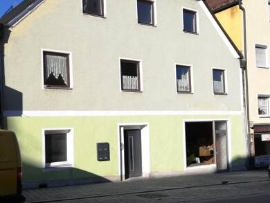 Mehrfamilienhaus zum Kauf 259.000 € 6 Zimmer 204 m² 254 m² Grundstück Vilshofen Vilshofen an der Donau 94474