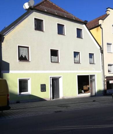 Mehrfamilienhaus zum Kauf 299.000 € 6 Zimmer 204 m² 254 m² Grundstück Vilshofen Vilshofen an der Donau 94474
