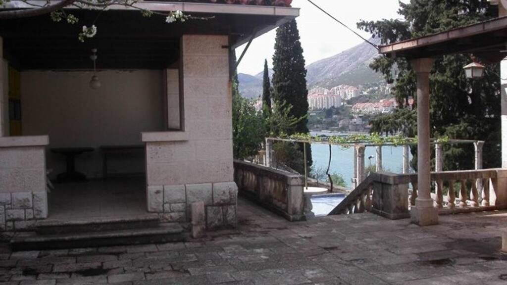 Einfamilienhaus zum Kauf 2.600.000 € 10 Zimmer 360 m² 3.000 m² Grundstück Dubrovnik 20000