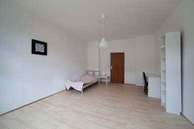 Wohnung zur Miete Wohnen auf Zeit 970 € 5 Zimmer 20 m² frei ab 25.11.2024 Elisabethstraße 4 Neuschwabing München 80796