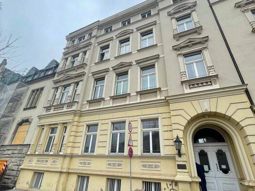 Wohnung zur Miete 1.100 € 5 Zimmer 158 m² 1. Geschoss Innenstadt Halle 06110