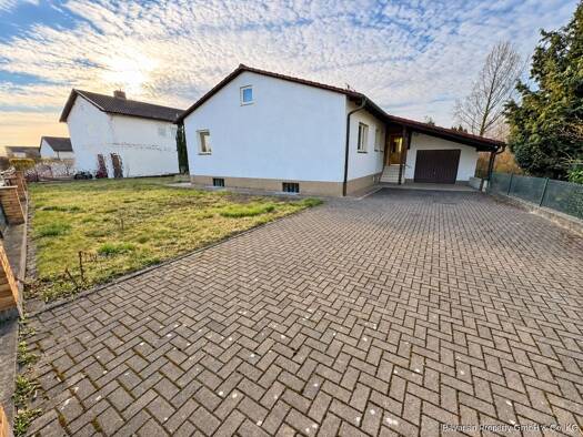 Einfamilienhaus zum Kauf 295.000 € 4 Zimmer 89,2 m² 920 m² Grundstück Geiselhöring Geiselhöring 94333