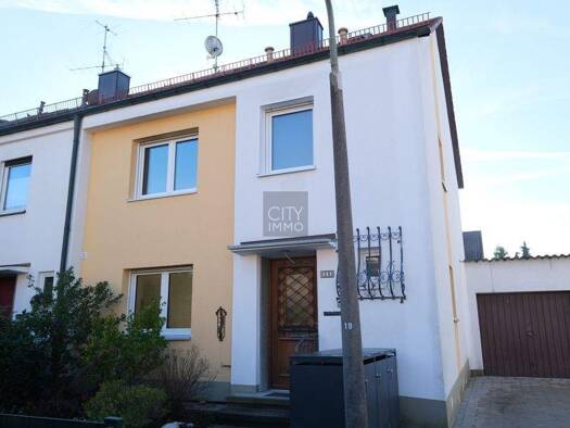 Reihenendhaus zur Miete 1.790 € 6 Zimmer 120 m² 257 m² Grundstück frei ab 01.03.2026 Ziegelstein Nürnberg 90411