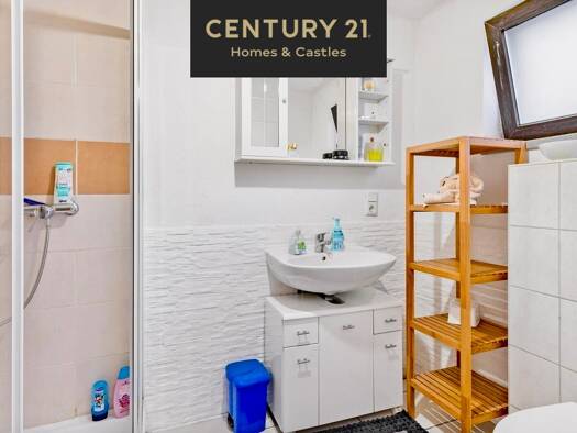 Wohnung zum Kauf 99.000 € 3 Zimmer 90 m² 1. Geschoss frei ab sofort Püttlingen 66346