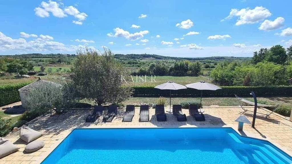 Haus zum Kauf 1.100.000 € 7 Zimmer 290 m² Porec Luka