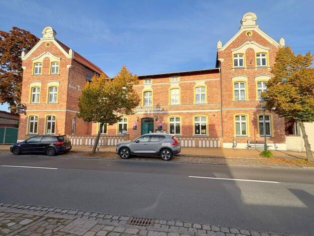 Hotel zum Kauf 619.000 € 11 Zimmer 1.469 m² Grundstück Dargun 17159