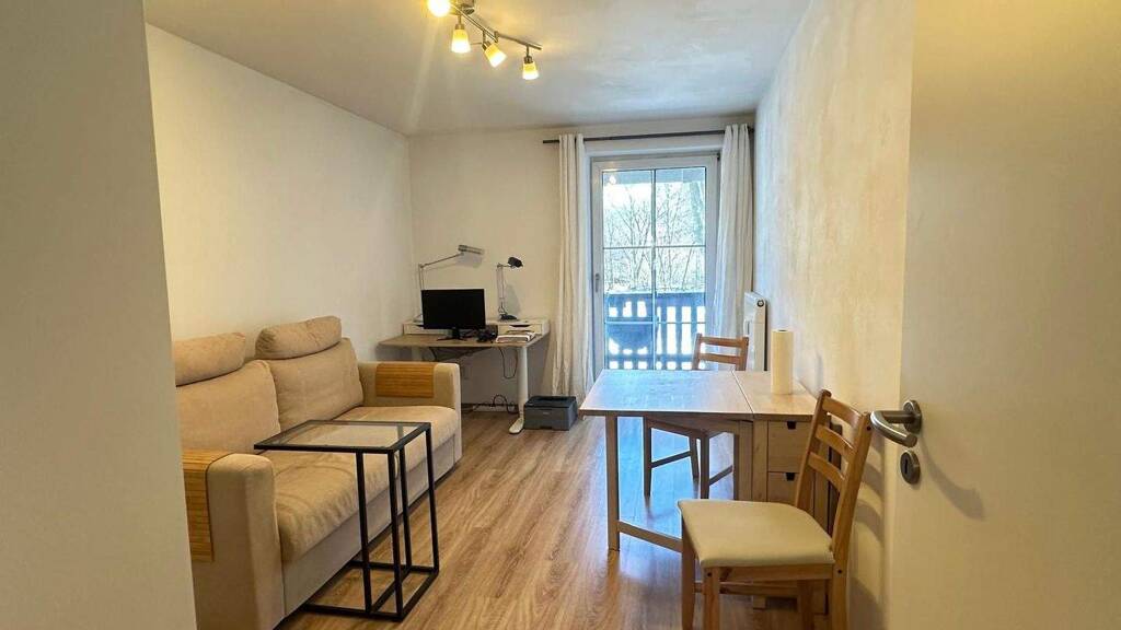 Wohnung zur Miete 1.200 € 1,5 Zimmer 38 m² Geschoss 1/2 frei ab sofort Trudering-Riem München 81829