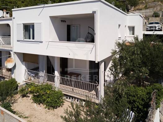 Doppelhaushälfte zum Kauf 530.000 € 8 Zimmer 230 m² 212 m² Grundstück Omiš