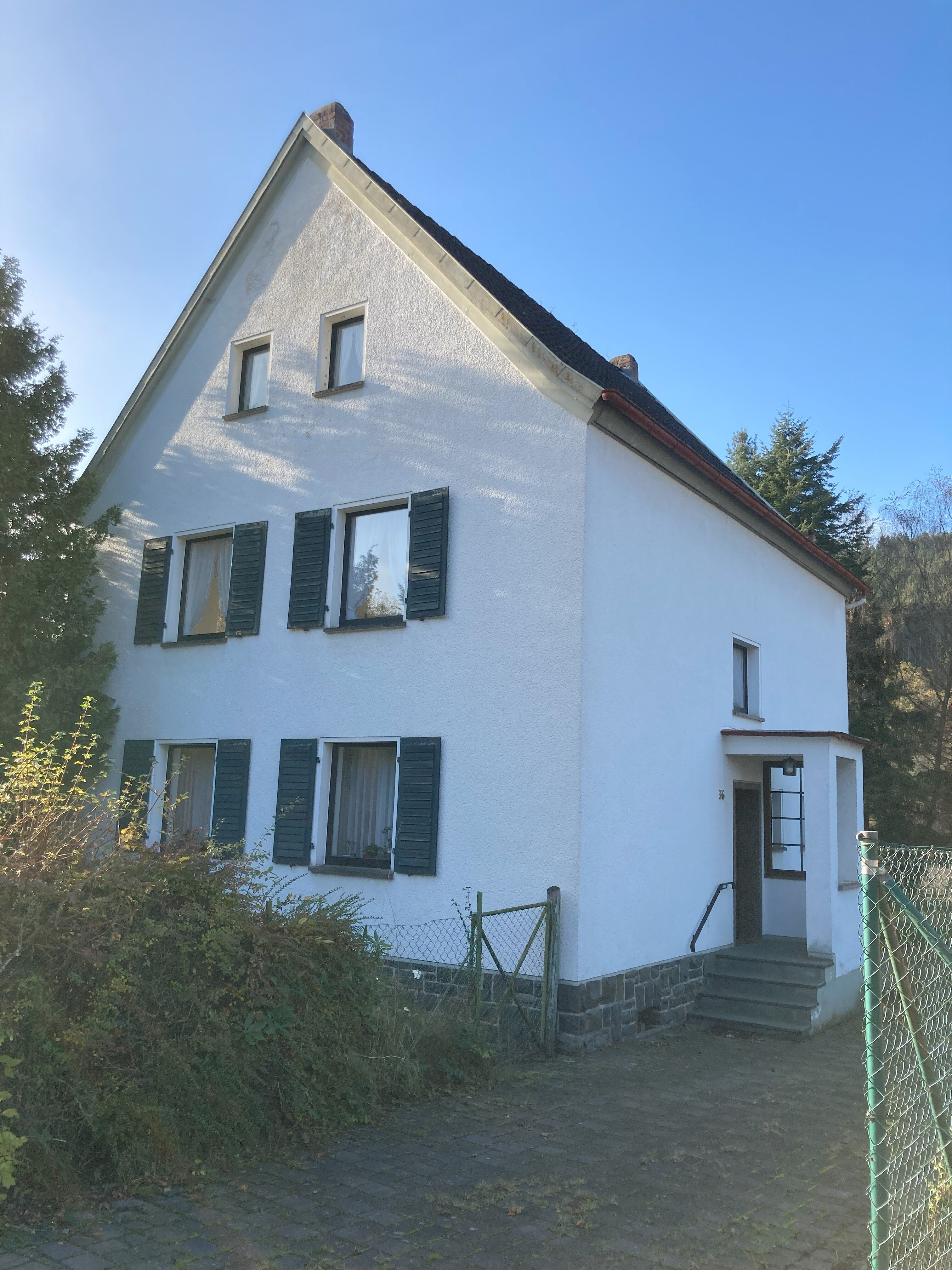 Einfamilienhaus zum Kauf provisionsfrei 190.000 € 6 Zimmer 155 m²<br/>Wohnfläche 1.413 m²<br/>Grundstück ab sofort<br/>Verfügbarkeit Schleidener Straße Blumenthal Hellenthal 53940