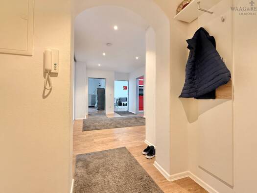 Wohnung zum Kauf 299.000 € 3 Zimmer 77 m² 3. Geschoss Neumarkt Neumarkt in der Oberpfalz 92318